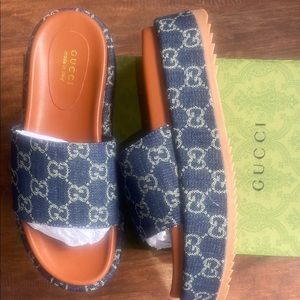 Gucci Slippers Sz 38